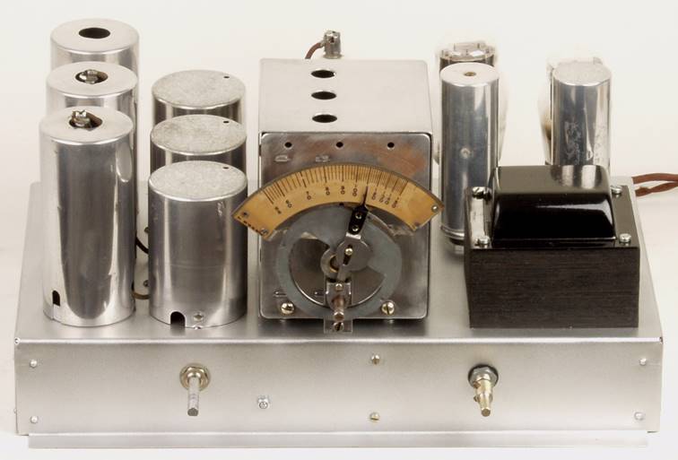 Ein Bild, das drinnen, Z�hler, Elemente, gef�llt enth�lt.

Automatisch generierte Beschreibung