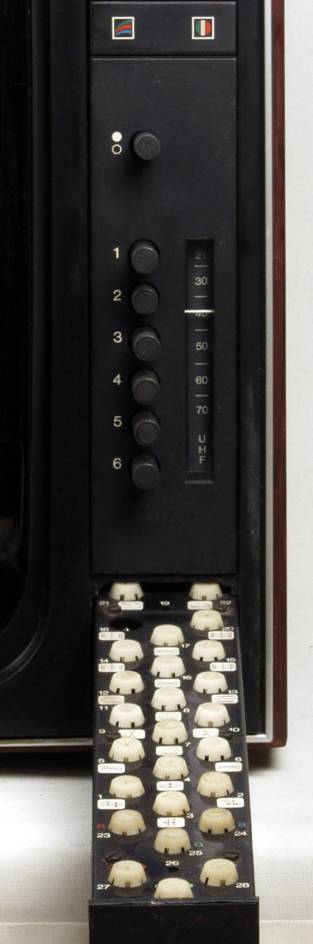 Beovision 3400 au�en d.JPG