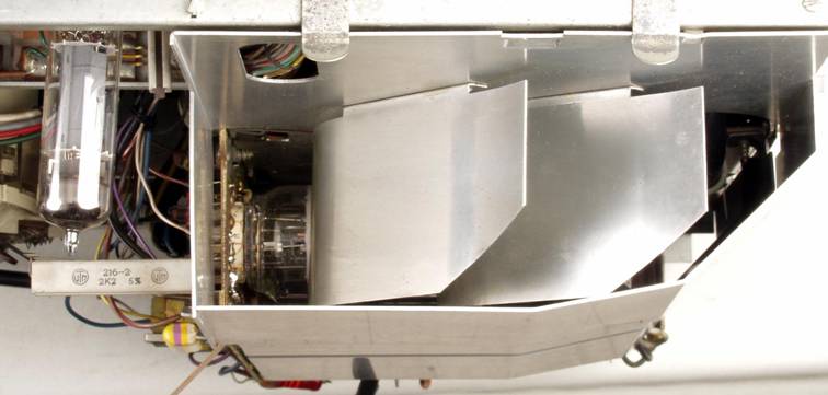 Beovision 3400 innen g.JPG