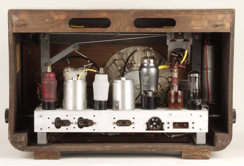 Ein Bild, das drinnen, Elektronik, K�che, Backofen enth�lt.

Automatisch generierte Beschreibung