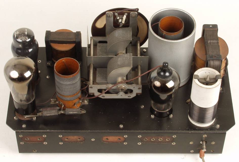 Ein Bild, das Elektronik, Tasse, Kaffee, drinnen enth�lt.

Automatisch generierte Beschreibung