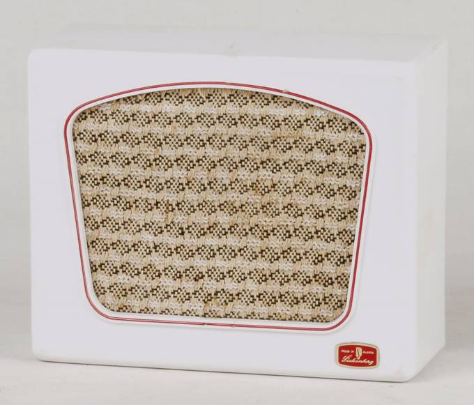 Ein Bild, das alt, Backofen enth�lt.

Automatisch generierte Beschreibung