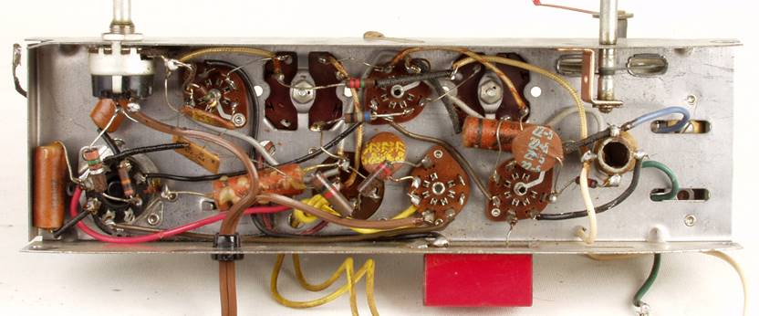 Ein Bild, das Objekt, Maschine, Tisch enth�lt.

Automatisch generierte Beschreibung