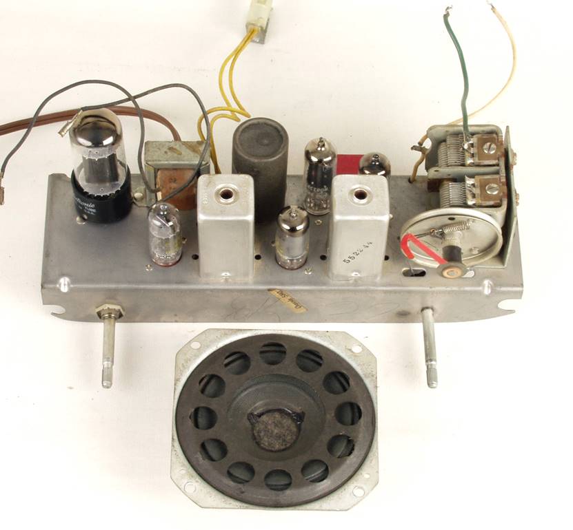 Ein Bild, das drinnen, Ausguss, klein, verschiedene enth�lt.

Automatisch generierte Beschreibung
