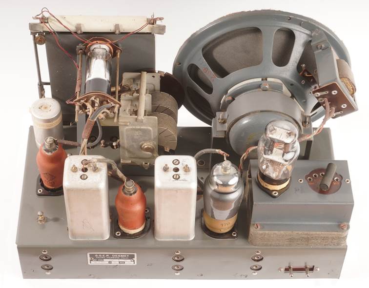 Ein Bild, das drinnen, Maschine enth�lt.

Automatisch generierte Beschreibung