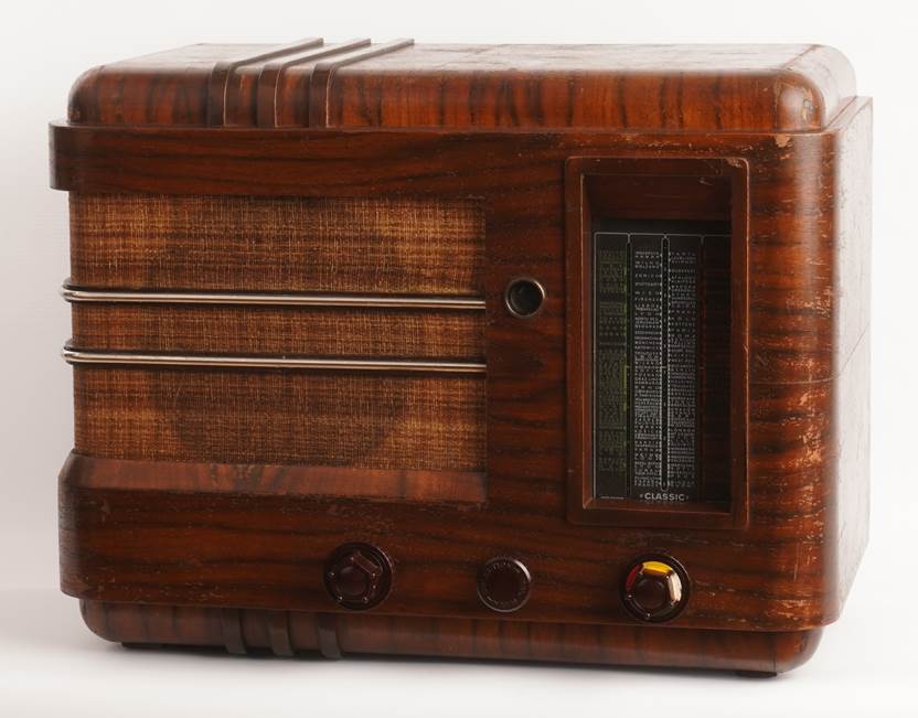 Ein Bild, das aus Holz, alt, Holz, Container enth�lt.

Automatisch generierte Beschreibung