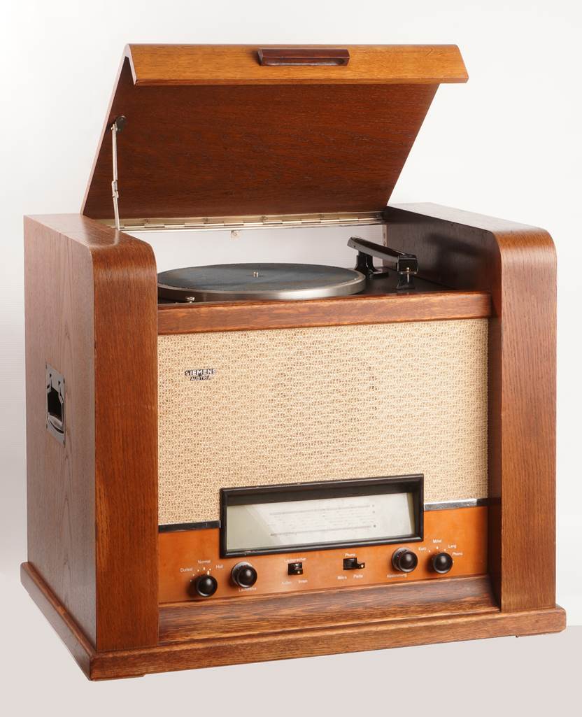 Ein Bild, das aus Holz, Datei enth�lt.

Automatisch generierte Beschreibung