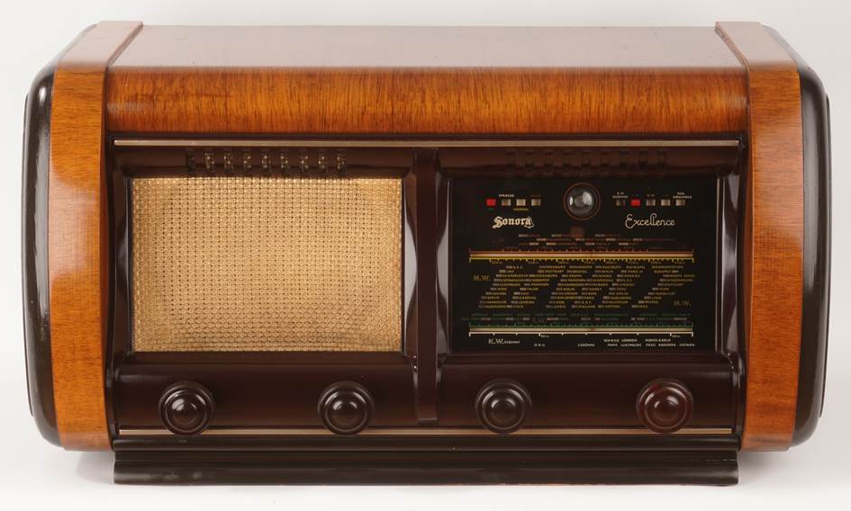 Ein Bild, das drinnen, K�chenger�t enth�lt.

Automatisch generierte Beschreibung