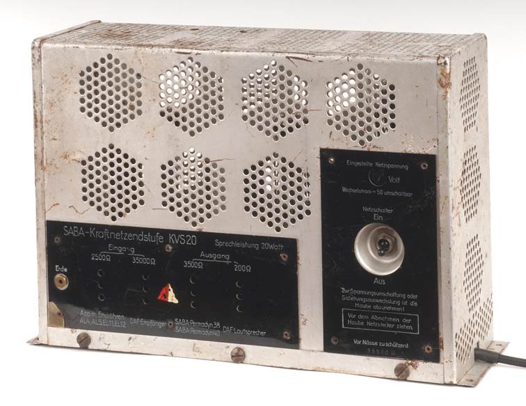 Ein Bild, das Elektronik, Radio, Transistor, Verst�rker enth�lt.

Automatisch generierte Beschreibung