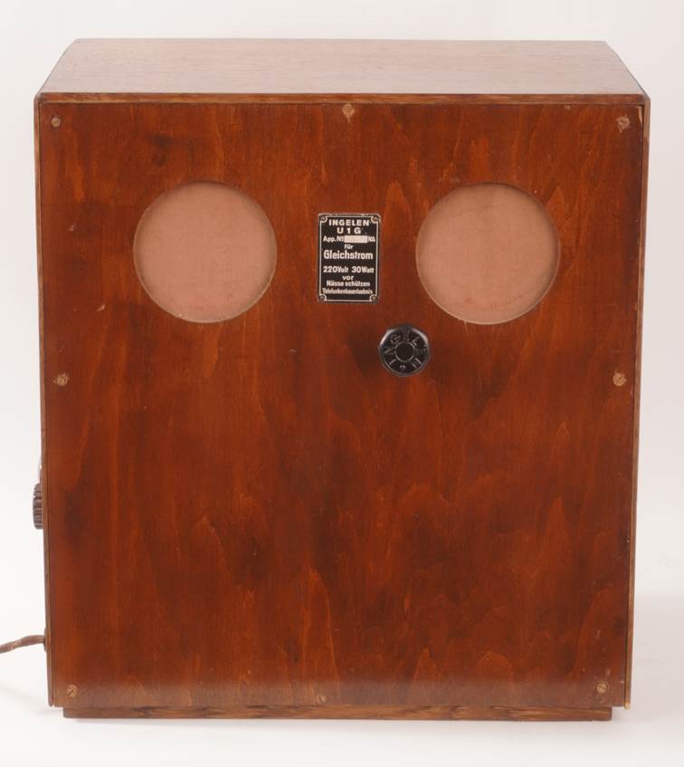 Ein Bild, das h�lzern, Hellbraun, Wand, Box enth�lt.

Automatisch generierte Beschreibung